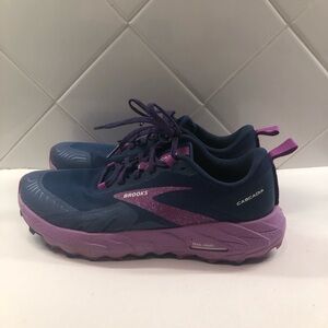 Brooks Cascadia 17 Women's Size 9.5 US 1203921B449 Blue Purple Athletic Shoes